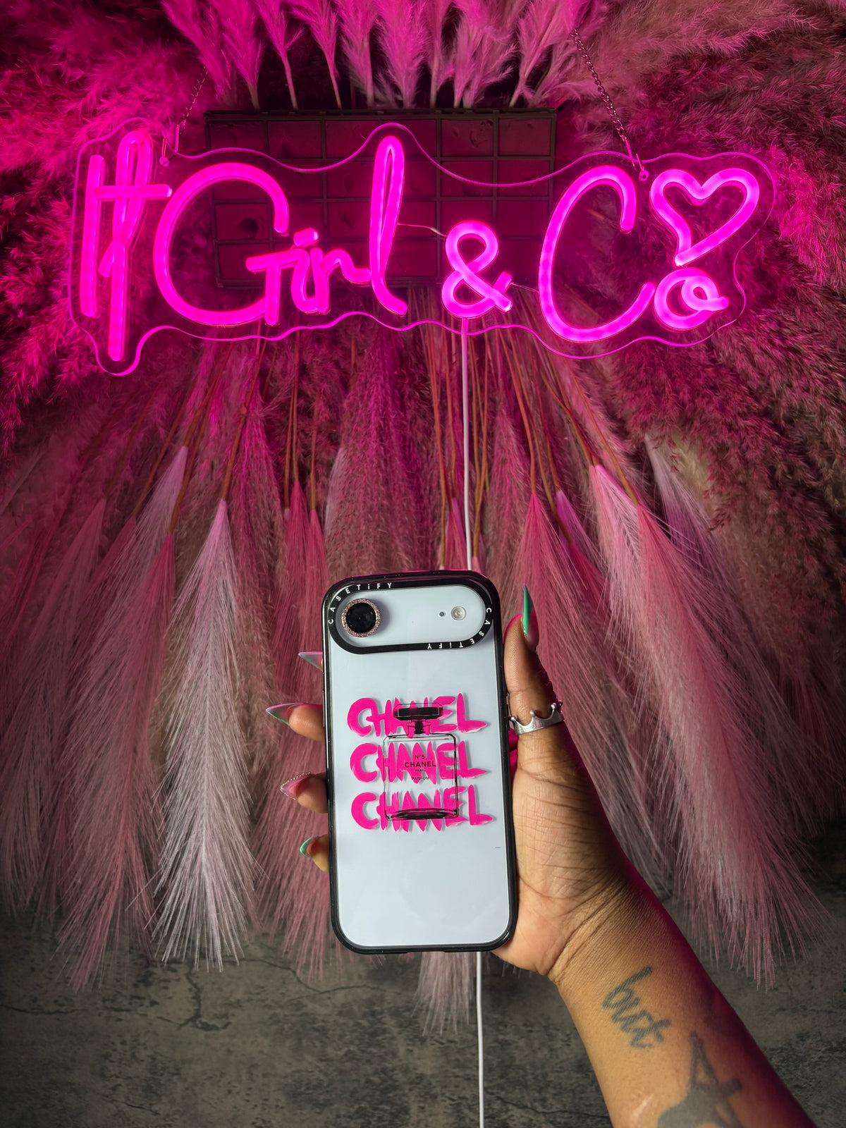 Graffiti Chanel 🖤💕